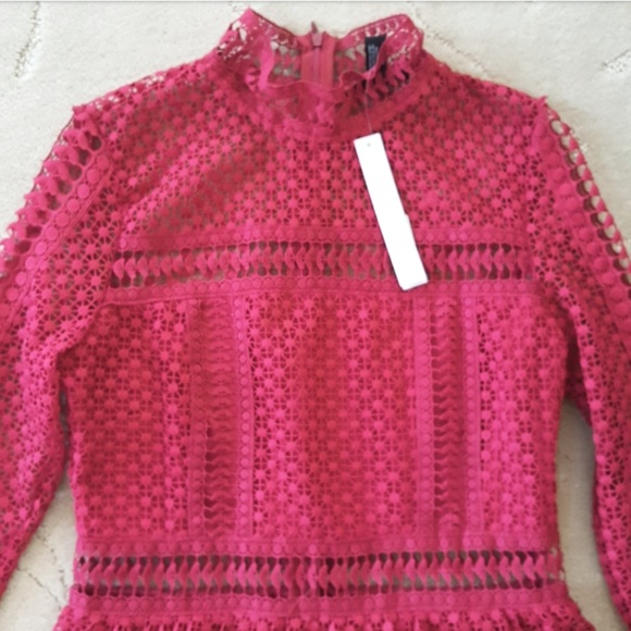 AQUA | Red Lace Tiered Dress - Picture 4 of 6